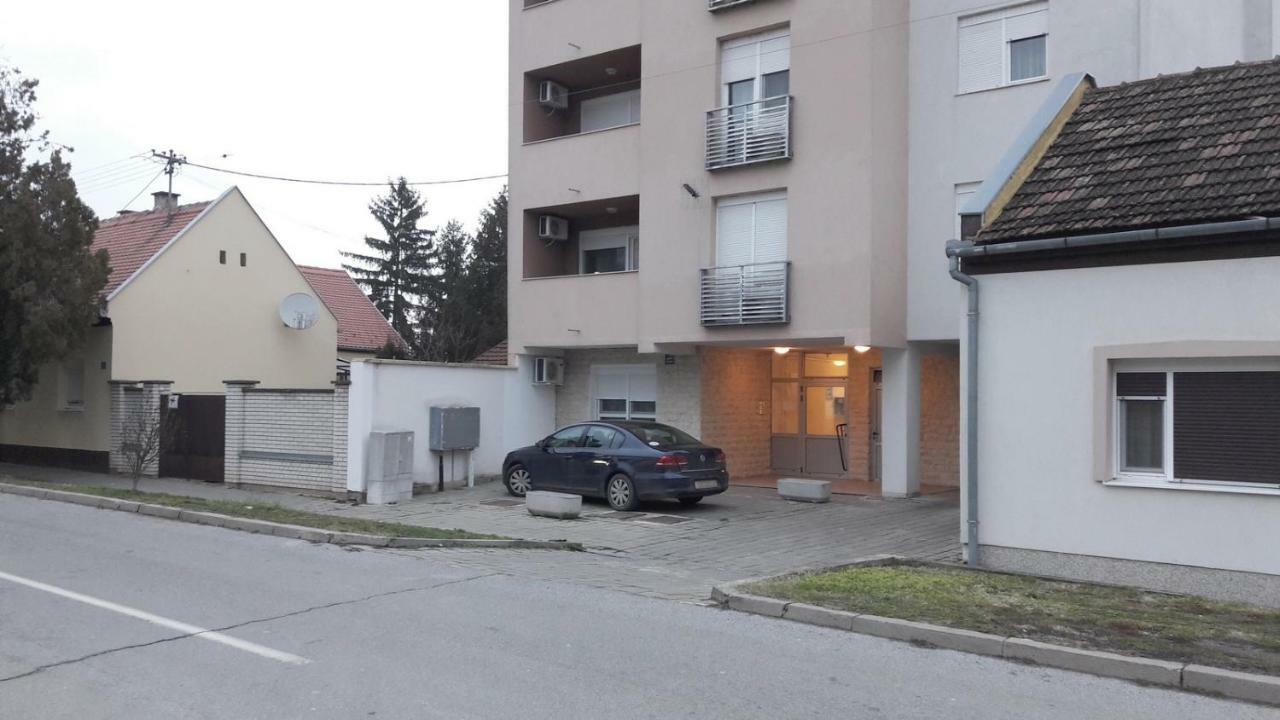 Apartman Pampas Osijek Exteriör bild